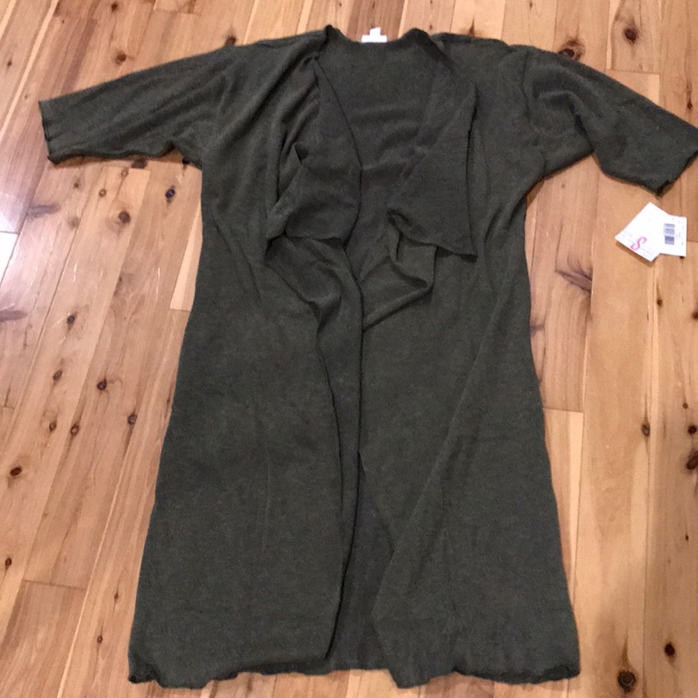 LuLaRoe Shirley small